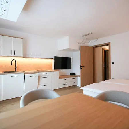 Gostilna Hrast & Affittacamere