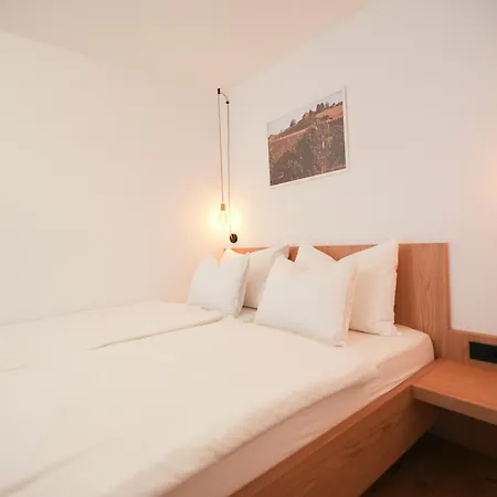 Gostilna Hrast & Affittacamere 4*