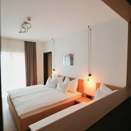 Gostilna Hrast & Affittacamere 4*